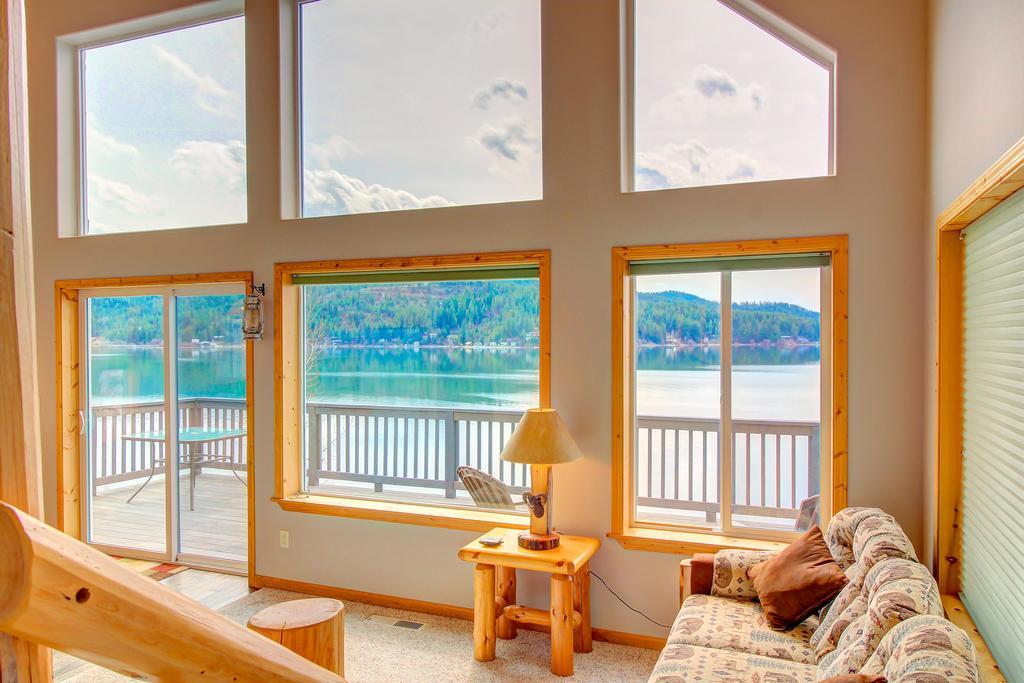 Beautiful Lake Coeur D'Alene Cabin On The Bay Mica Ngoại thất bức ảnh